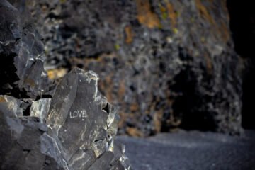 Taken with a Canon EOS 6D Mark II in Mýrdalshreppur, Iceland with a 70-200mm lens and 2.8 F-Stop. Edited in Adobe Lightroom